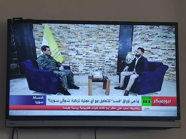 lavrov-ankarada-abdyi-terore-destek-vermekle-suclarken-rusya-devlet-kanali-rt-terorist-elebasi-kobaniyi-yayina-1654699662500.jpeg Lavrov Ankara'da ABD'yi teröre destek vermekle suçlarken Rusya devlet kanalı RT terörist elebaşı Kobani'yi yayına çıkardı-3