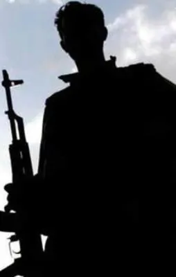 Şemdinli'de sivil araca bombalı saldırı