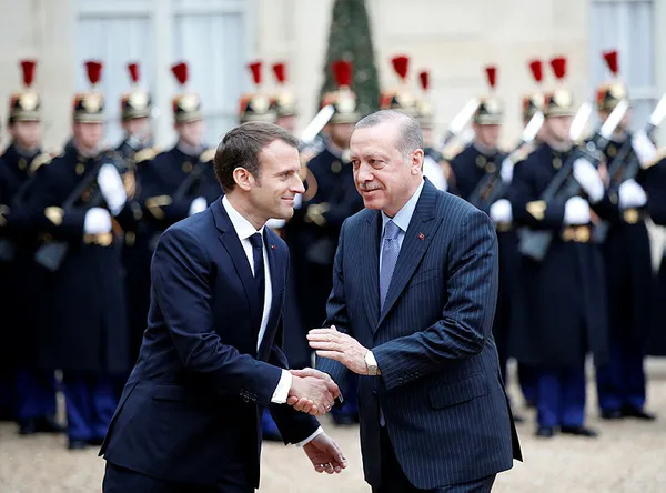 Cumhurbaşkanı Erdoğan, Fransa'da resmi törenle karşılandı-2