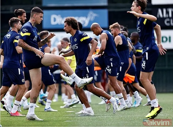 Fenerbahçe'de ayrılık mevsimi! Rossi, Szalai, Berisha... - 1