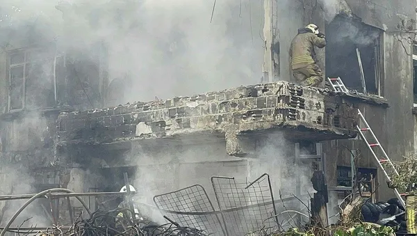 Son dakika: İstanbul Küçükçekmece'de korkutan yangın!-4