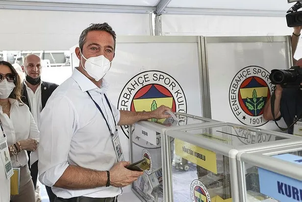 Fenerbahçe'de Ali Koç 6 bin 459 oyla yeniden başkanlığa seçildi-2