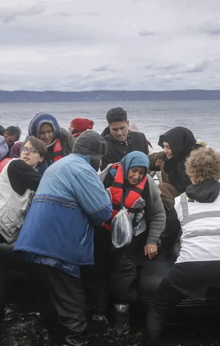 Avrupa'da göçmen paniği! Akın akın gidiyorlar