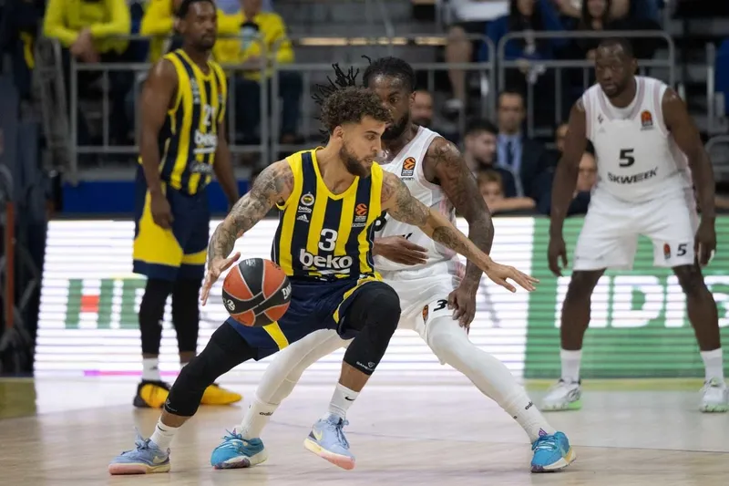 fenerbahce-scottie-wilbekin-ile-yollarini-ayirdi-1774885215190.jpg Fenerbahçe Scottie Wilbekin ile yollarını ayırdı-4