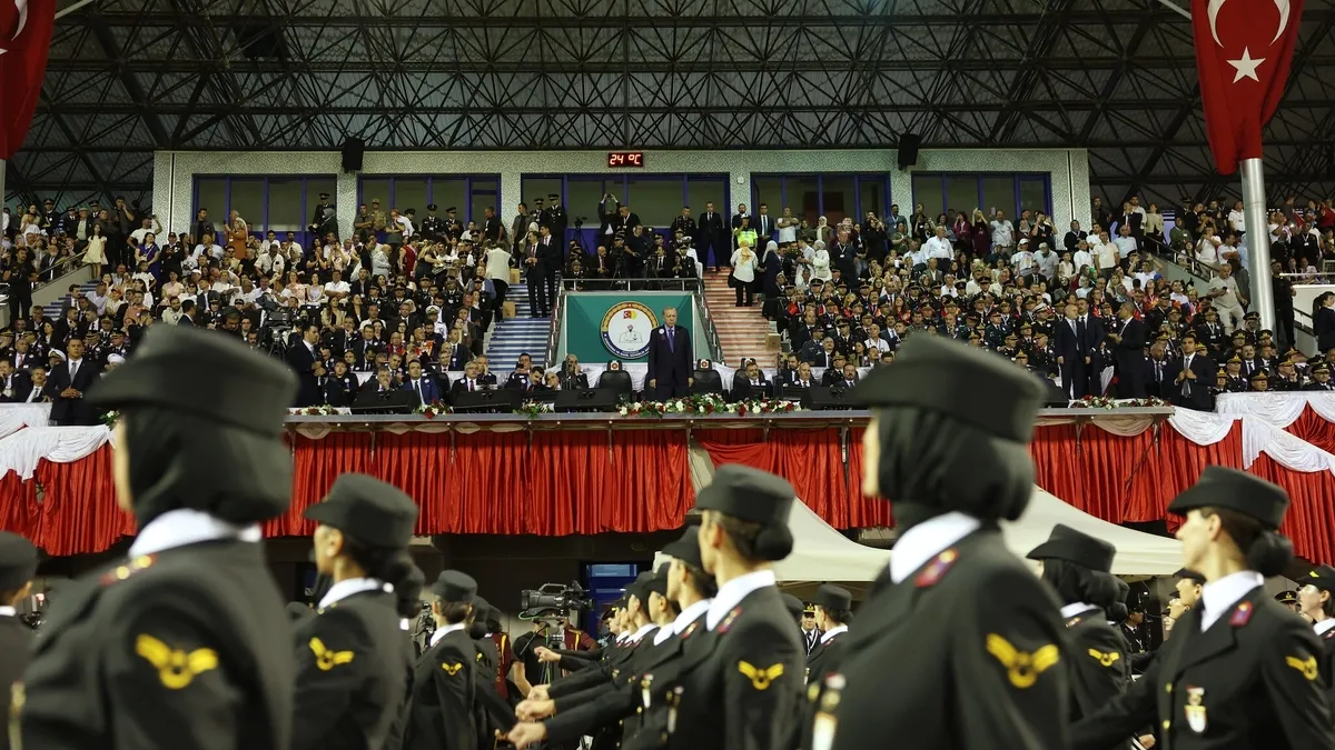 Jandarma ve Sahil Güvenlik Akademisi’nde mezuniyet coşkusu