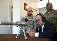 Rusya Devlet Başkanı Vladimir Putin: Rus ordusunu modern silah ve askeri teçhizat ile donatmaya devam edeceğiz