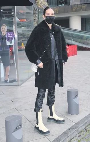 Yasemin Özilhan her daim şık