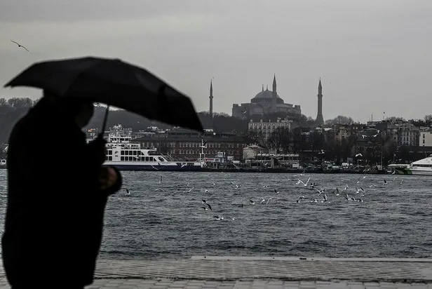 Megakent İstanbul güne yağmurla uyandı! Yağışlar sürecek mi? 23 Şubat hava durumu-7