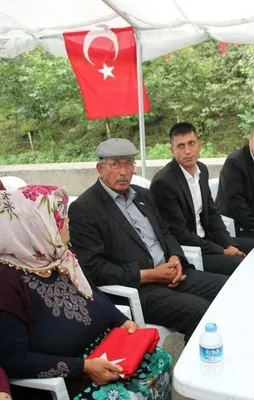 Ömer Halisdemir’in babasından Eren Bülbül’ün ailesine taziye ziyareti