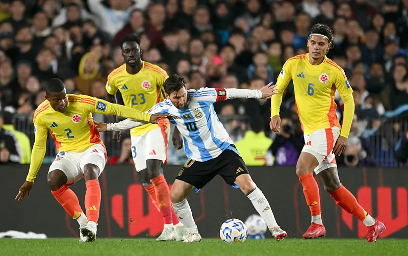 Dünya devinin stoperi Galatasaray'a! Bonservisi belli oldu - 22