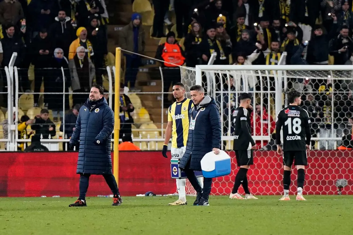 Fenerbahçe'ye 1.90'lık forvet! Transfer için sözleşmesi hazır - 17