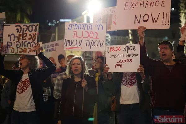 İsrailli esirlerin ailelerinden katil Netayahu'ya tepki yağmaya devam ediyor: Bakanlık yakındaki yolu 241 saniye boyunca trafiğe kapattılar - 11