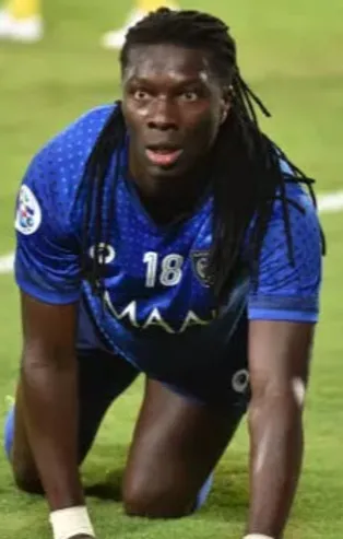 Al Hilal Bafetimbi Gomis ile yeniden anlaştı, Falcao rafa kalktı