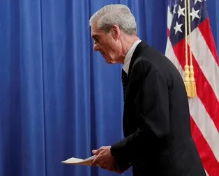 ABDde flaş gelişme! Savcı Robert Mueller Rusya soruşturması dosyasını kapatıp istifa etti