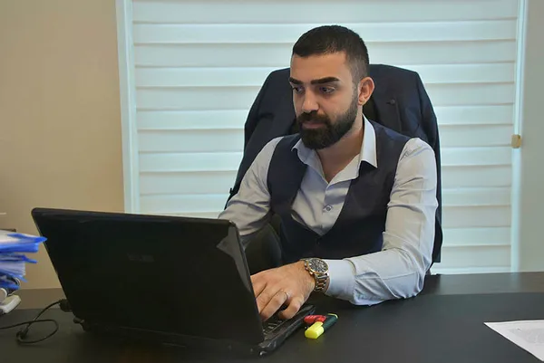 benim-vergilerimle-maas-aliyorsun-sozu-hakaret-sayildi-1602309490033.jpg "Benim vergilerimle maaş alıyorsun" sözü hakaret sayıldı-2