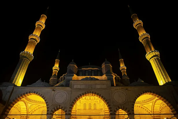 ramazan-ayi-ne-zaman-basliyor-11-ayin-sultani-icin-geri-sayim-ilk-oruc-ne-zaman-tutulacak-1615898508077.jpg Ramazan ayı ne zaman başlıyor? 11 ayın sultanı için geri sayım: İlk oruç ne zaman tutulacak?-3