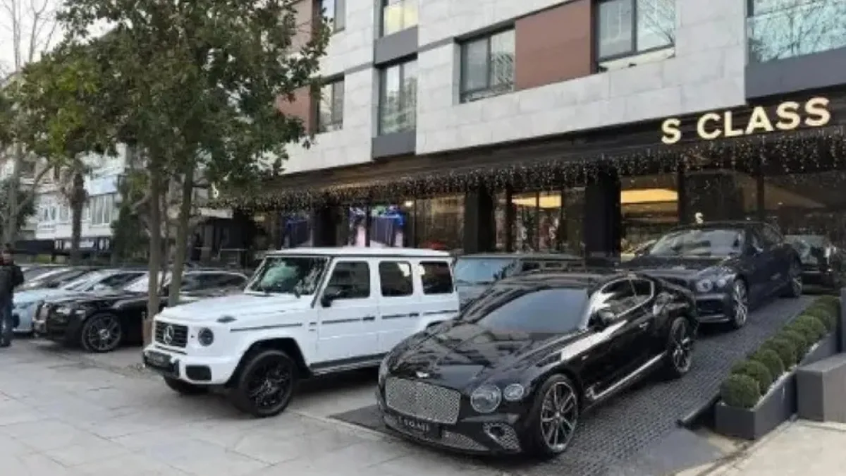 Kadıköy’de 141 milyonluk lüks araç vurgunu: Sanıklar hakim karşısında