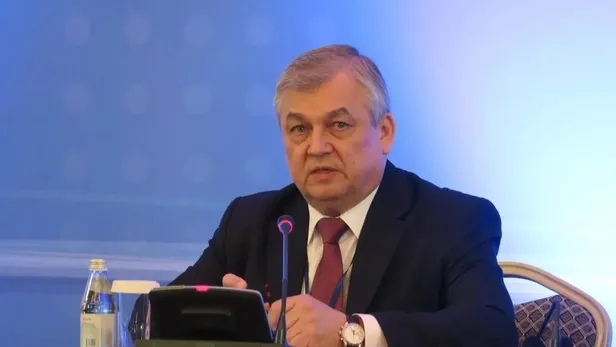 rusya-devlet-baskani-vladimir-putinin-suriye-ozel-temsilcisi-aleksandr-lavrentyev-suriyeli-kutler-abdnin-rehin-1669219099490.jpeg Rusya Devlet Başkanı Vladimir Putin'in Suriye Özel Temsilcisi Aleksandr Lavrentyev: Suriyeli Kürtler ABD'nin rehinesidir-2