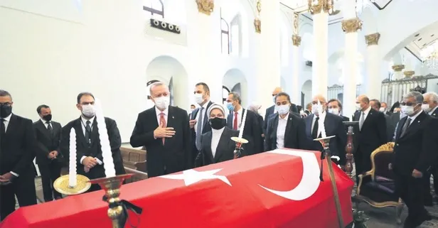 Markar Esayan'a mesajlı veda!