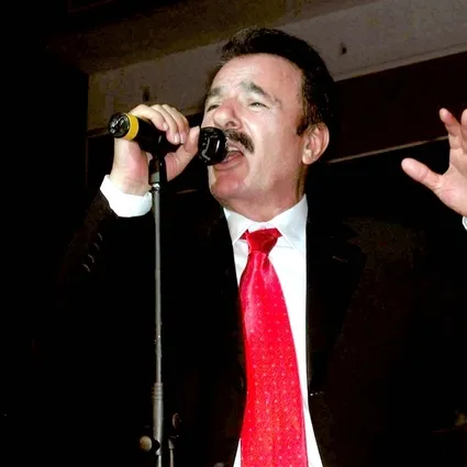 Ferdi Tayfur’un kızı Tuğçe’den kardeşine duygusal yanıt: Hepimiz birbirimize kırıldık