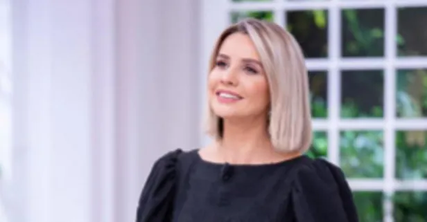 ATV ESRA EROL SON BÖLÜM İZLE! Esra Erol ve hayranlarının yüzünü güldürecek o haber ne?