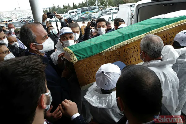 Adalet Bakanı Abdulhamit Gül'ün annesi aile mezarlığına defnedildi - 22