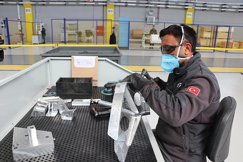 TUSAŞ'ın Kahramanmaraş'ta uçak parçası üretecek tesisi açıldı: Uçak, İHA ve helikopter parçaları üretilecek!-4