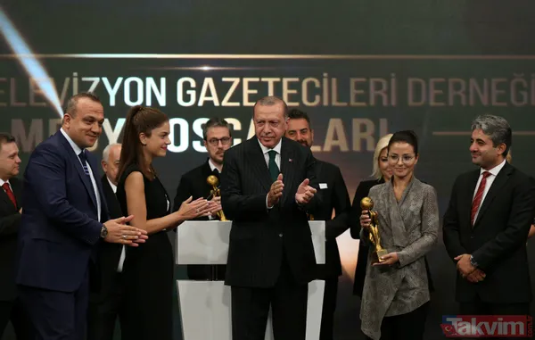 Başkan Erdoğan, Radyo Televizyon Gazetecileri Derneği 2017 Yılı Medya Oscarları Ödül Töreni'ne katıldı - 1