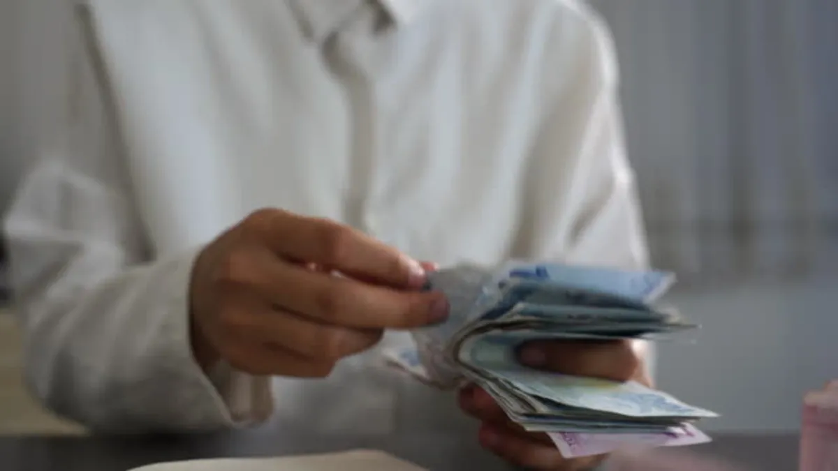 Taban aylığa enflasyon zammı: SSK ve Bağ-Kur’luları Ocak’ta ne bekliyor? Formüllere göre en düşük ödeme ne kadar olacak?