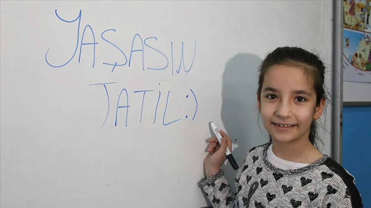 2025 resmi tatiller listesi! 45 gün tatil mi yapılacak?