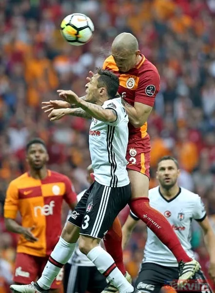 İşte yılın derbisinden nefes kesen anlar - 7