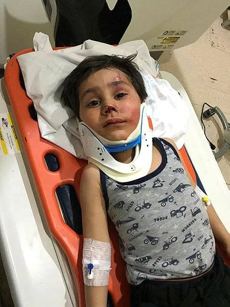 diyarbakirda-bir-baba-11inci-kattan-yere-cakilan-asansorde-oglunu-kucagina-alarak-kurtardi-1618862222079.jpeg Diyarbakır'da bir baba 11'inci kattan yere çakılan asansörde oğlunu kucağına alarak kurtardı!-4