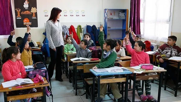 sozlesmeli-ogretmenlik-basvurulari-basladi-mi-meb-sozlesmeli-ogretmenlik-atama-takvimi-1612256647170.jpg Sözleşmeli öğretmenlik başvuruları başladı mı? MEB sözleşmeli öğretmenlik atama takvimi!-2