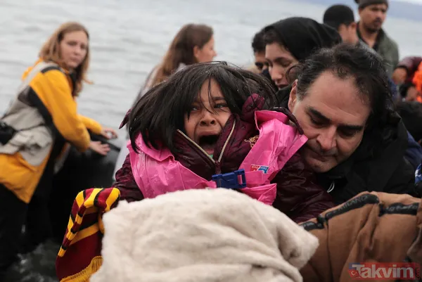 Ajanslar son dakika olarak duyurdu: İşte Yunanistan'a ulaşan göçmen botları - 43