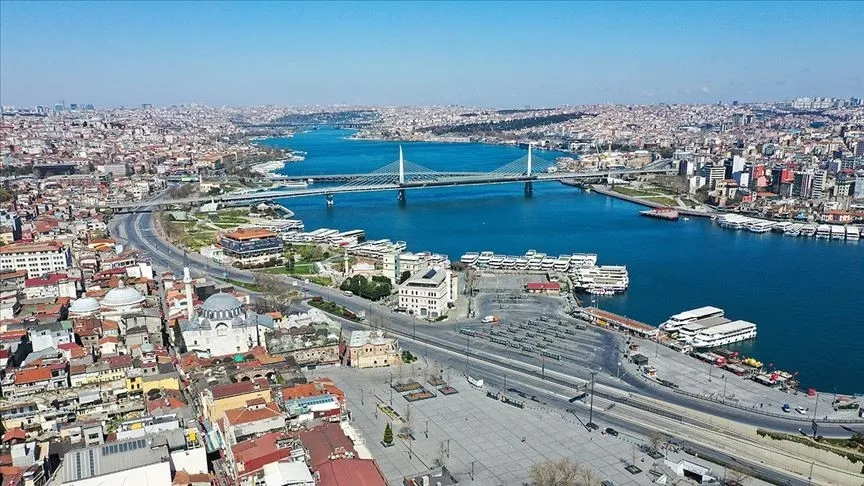 istanbulda-taksi-cilesine-singapur-asisi-kademeli-olarak-hayata-geciyor-1782206719457.jpeg İstanbul'da taksi çilesine Singapur modeli: Kademeli olarak hayata geçiyor | Ekstra komisyona son-6