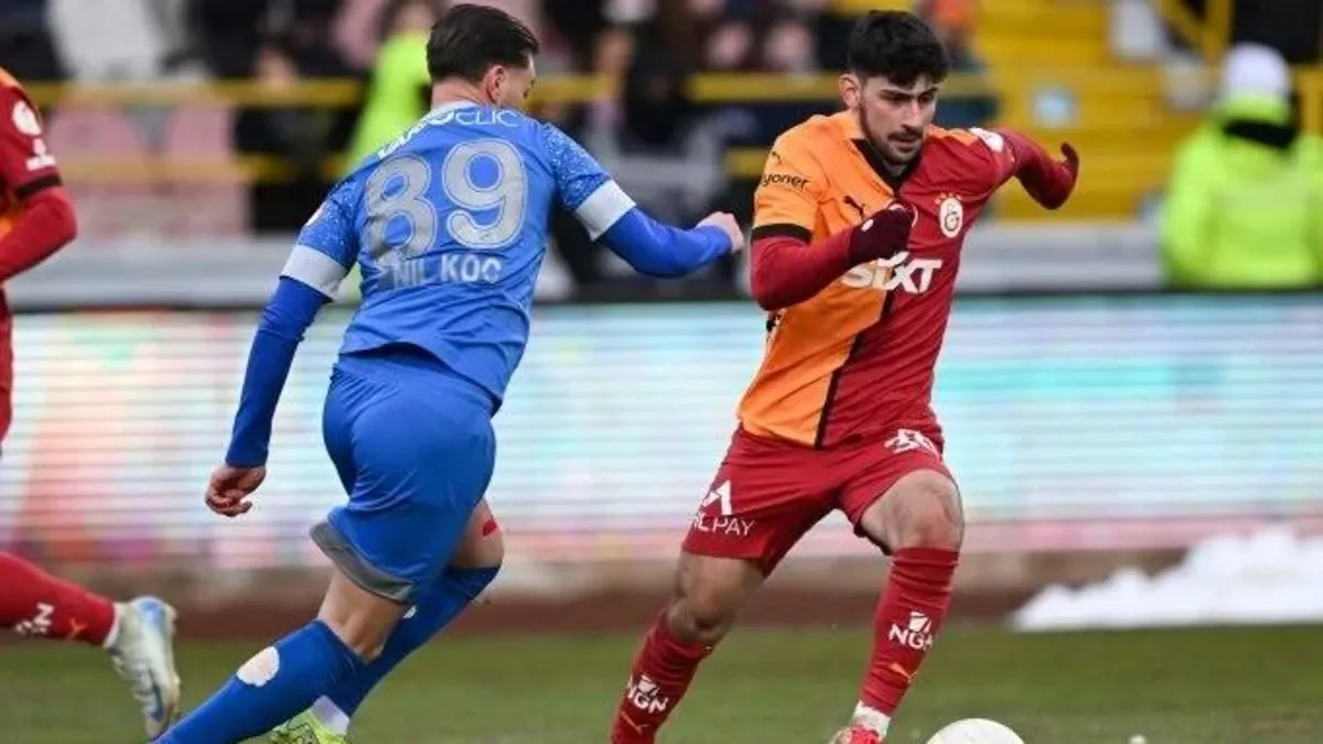 Galatasaray'da Yusuf Demir kafa karıştırdı