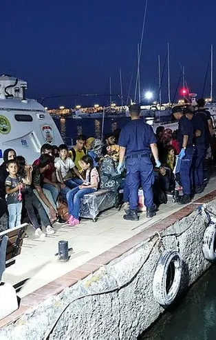 Son dakika: Çanakkale'de 48 düzensiz göçmen yakalandı