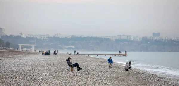 bakin-ne-buldu-3000-lira-harcadi-plajlari-altina-ustune-getirdi-1609325205708.jpg Bakın ne buldu! 3000 lira harcadı plajları altına üstüne getirdi!-7