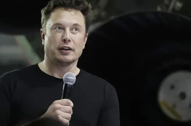 Musk: Ölüm riski var ama Mars'a uçacağım