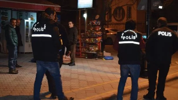 Son dakika: Malatya'da bir şahıs işyerini basıp kurşun yağdırdı-1