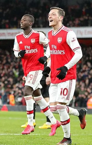 MAÇ SONUCU: Arsenal 4-0 Newcastle United ÖZET İZLE