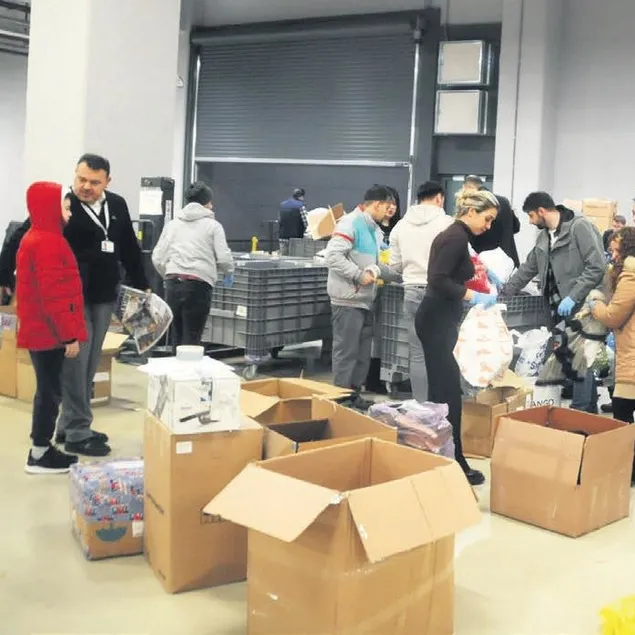 Yüreğimiz sizinle atıyor