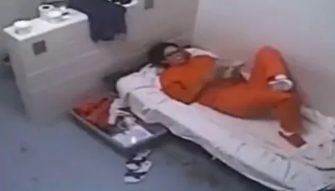 Özel jetlerden hücreye: Ghislaine Maxwell’in cezaevi görüntüleri ortaya çıktı-3