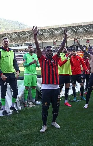 Alanya’ya Gençler baskını