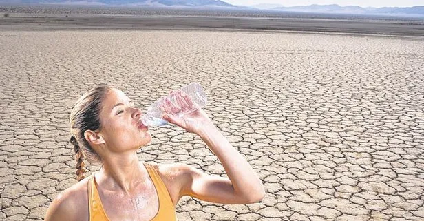 Yaz aylarında günde ne kadar su içilmeli?