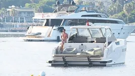 Kıvanç Tatlıtuğ 12 metrelik teknesini 16 metreye çıkardı