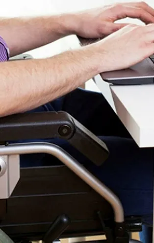 Engellilere sokağa çıkma yasağı var mı? 29 Nisan-17 Mayıs engelliler sokağa çıkma yasağından muaf mı sayılacak?