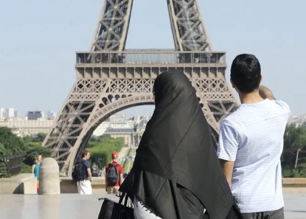 1691683345841.jpeg Fransa’da karışıklığa yol açmıştı! 17 yaşındaki Müslüman genci öldüren polisler hakim karşısına çıktı-3