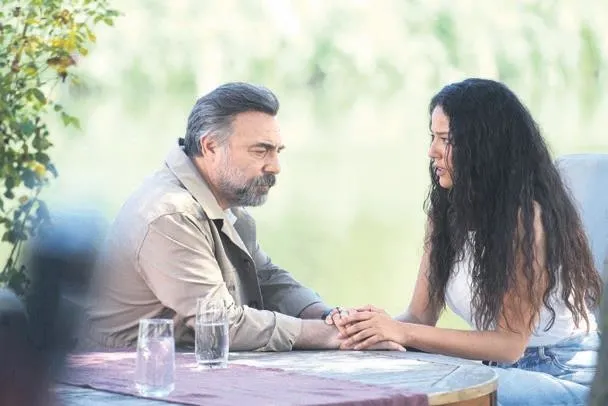 ben-bu-cihana-sigmazam-dizisinin-nefes-kesen-ilk-tanitimi-yayinlandi-1661453166659.jpeg “Ben Bu Cihana Sığmazam” dizisinin nefes kesen ilk tanıtımı yayınlandı-2