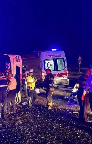 Denizli’de kaza! Yolcu otobüsü devrildi